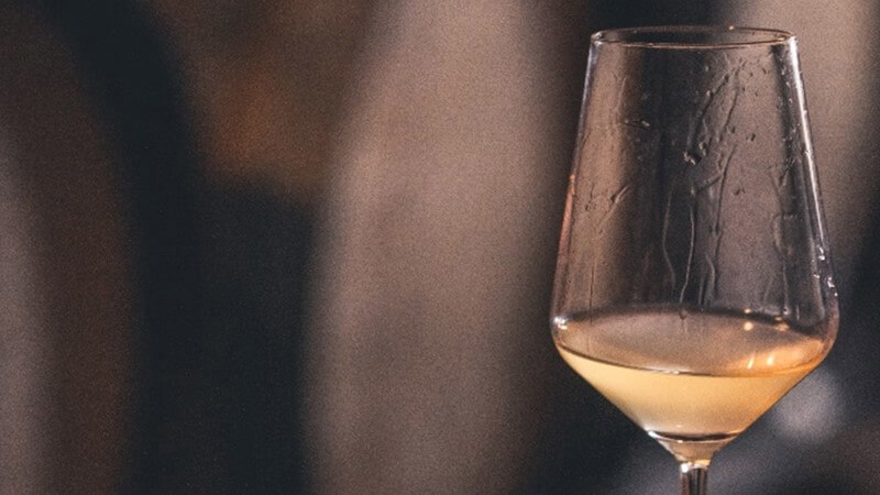 cloudy-white-wine.jpg